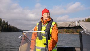 Kalatalouden Keskusliitto valitsee ja palkitsee Vuoden kalastuksenvalvojan.